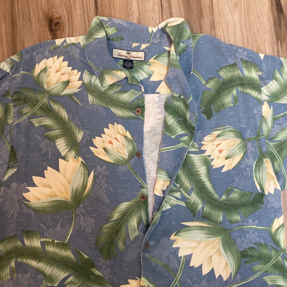 TOMMY BAHAMA Relax 100% SILK Hawaiian leaf print button up shirt Sz L light Blue - Picture 6 of 11